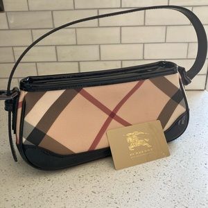 Burberry Nova Check Shoulder Bag